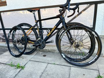 Used Reven Custom Shimano 105 2020 Road & Gravel, Black — image 1 of 8