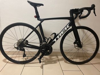 Käytetty Trek Madone Shimano 105 2025 2025 Road & Gravel