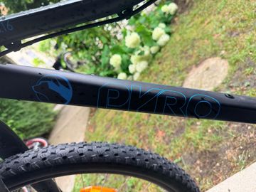 Pyro Bikes Custom Shimano Dura Ace 2021 Youth d'occasion — image 6 sur 7
