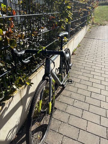 Używany CUBE CROSS RACE PRO 2020 2020 Road & Gravel — zdjęcie 8 z 9
