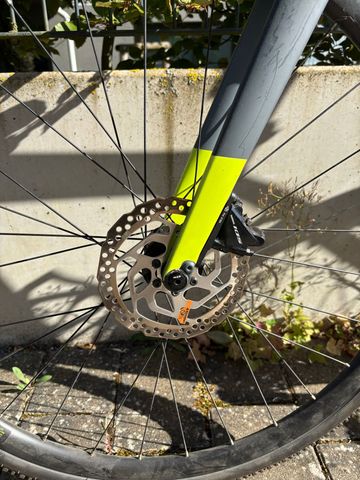 Używany CUBE CROSS RACE PRO 2020 2020 Road & Gravel — zdjęcie 6 z 9