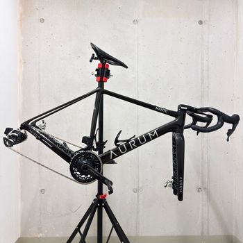 Brugt Aurum Manto Veleta Frameset 2025 Road & Gravel — billede 4 af 20