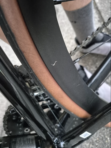 Tweedehands Giant Contend SL Disc 1 2022 2022 Road & Gravel — afbeelding 3 van 6