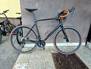 Used Giant Contend SL Disc 1 2022 2022 Road & Gravel