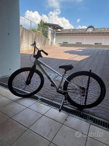 Sunn Life 2025 Urban & Touring usato