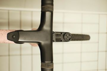 Rose Backroad FF GRX RX825 Di2 2024 Frameset 2024 Road & Gravel usato, Rosso — immagine 6 di 11