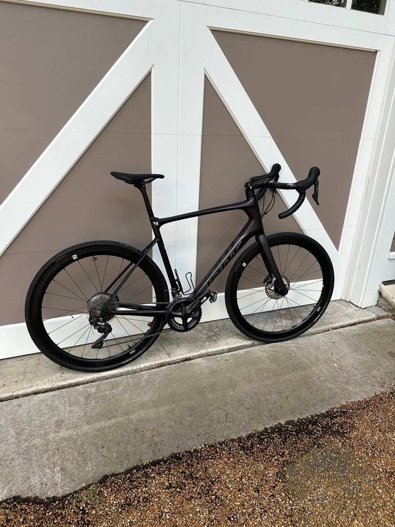 Used Giant Defy Shimano Ultegra 2021 Road & Gravel, Black — image 16 of 17