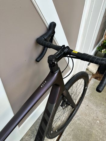 Used Giant Defy Shimano Ultegra 2021 Road & Gravel, Black — image 13 of 17