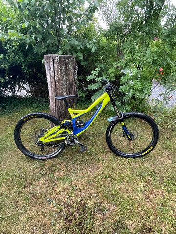 Käytetty Specialized Demo 8 I 2015 2015 MTB