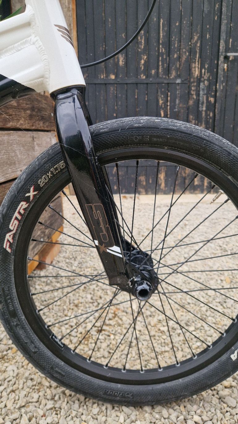Gebrauchtes Meybo Custom Shimano SLX 2022 Mountainbike, Weiß — Bild 9 von 10