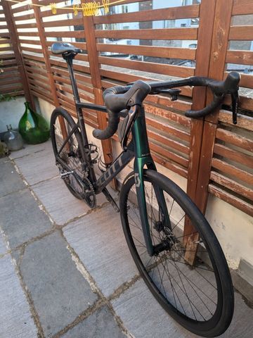 Tweedehands Scott Addict 20 2023 2023 Road & Gravel — afbeelding 4 van 6