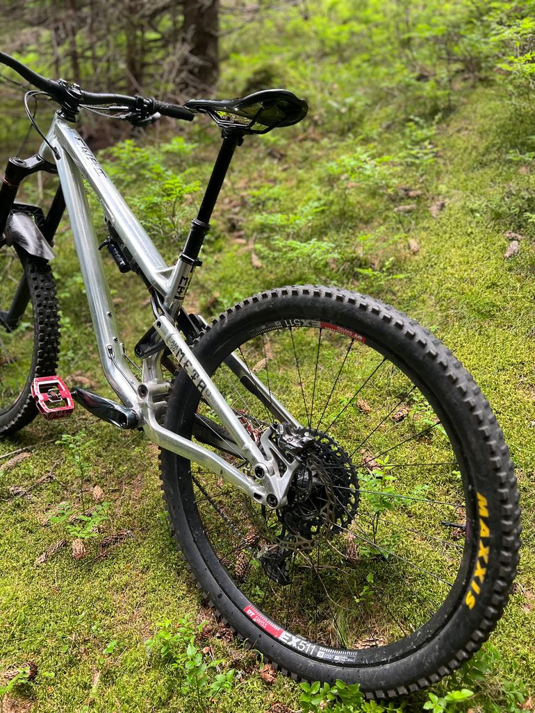 Brugt Commencal META AM 29 ESSENTIAL 2021 2021 Mountainbike — billede 3 af 4