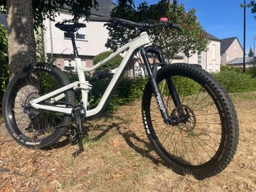 Käytetty Canyon Spectral WMN AL 6.0 2020 2020 MTB