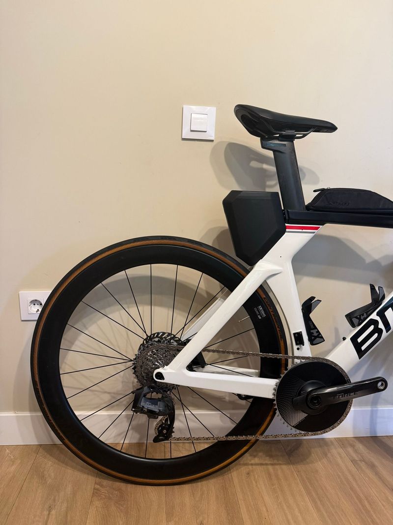 BMC Timemachine 01 Custom SRAM Force eTap AXS 2025 Road & Gravel d'occasion