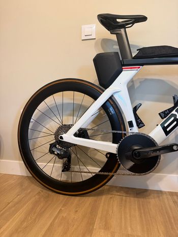 Używany BMC Timemachine 01 Custom SRAM Force eTap AXS 2025 Road & Gravel — zdjęcie 6 z 13