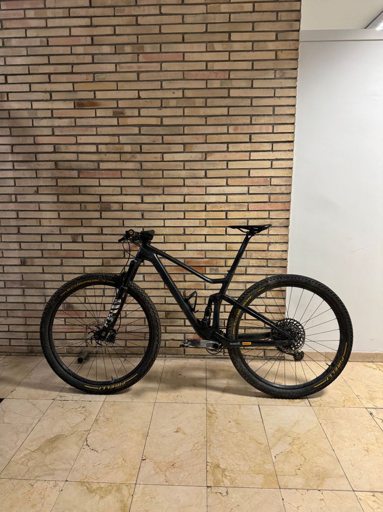 Brugt Scott Spark RC 900 Team 2021 2021 Mountainbike — billede 2 af 3
