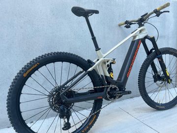 Used Mondraker CRAFTY R 2023 2023 Mountainbike, Black — image 3 of 9