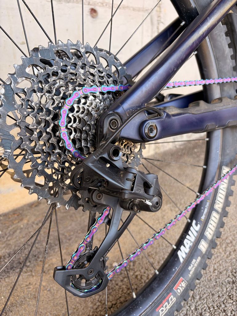 Käytetty Specialized Enduro Comp 2022 2022 Mountainbike — kuva 3 / 8