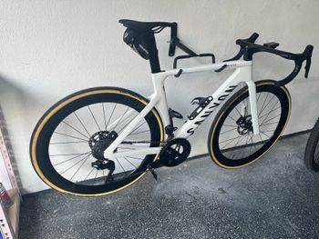 Used Canyon Aeroad Shimano 105 Di2 2025 Road & Gravel, White — image 2 of 7