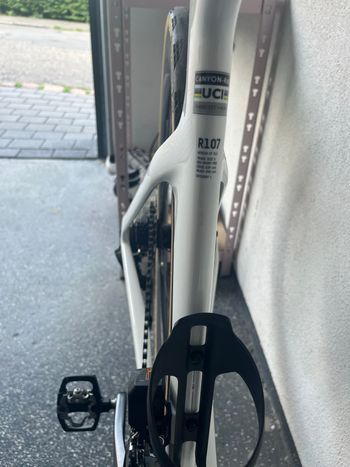 Used Canyon Aeroad Shimano 105 Di2 2025 Road & Gravel, White — image 4 of 7