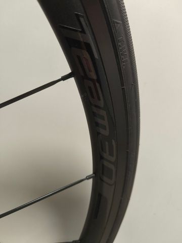 Used Trek Madone 5.9 2004 2004 Road & Gravel, Blue — image 8 of 8