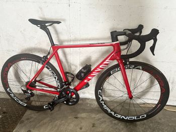 Używany Canyon Ultimate CF SL 8.0 2020 2020 Road & Gravel