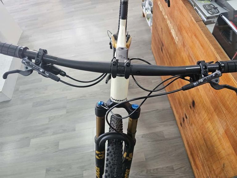 Brugt Orbea Oiz M10 2027 2027 Mountainbike — billede 9 af 9