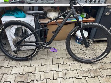 Brugt CUBE STEREO ONE22 RACE 2023 2023 Mountainbike — billede 1 af 5