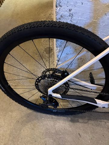 Used Canyon Grizl 7 2025 2025 Road & Gravel, White — image 4 of 11