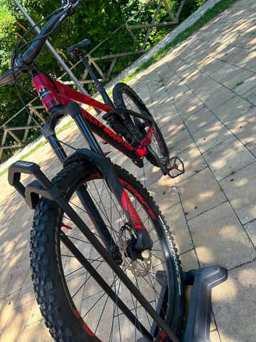 Used Rocky Mountain Slayer 750 MSL 2017 2017 Mountainbike, Red — image 6 of 12