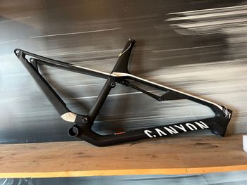 Used Canyon Lux CF 7 2022 Frameset 2022 MTB