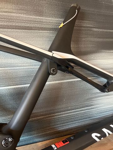 Used Canyon Lux CF 7 2022 Frameset 2022 Mountainbike, Black, 29 — image 3 of 3