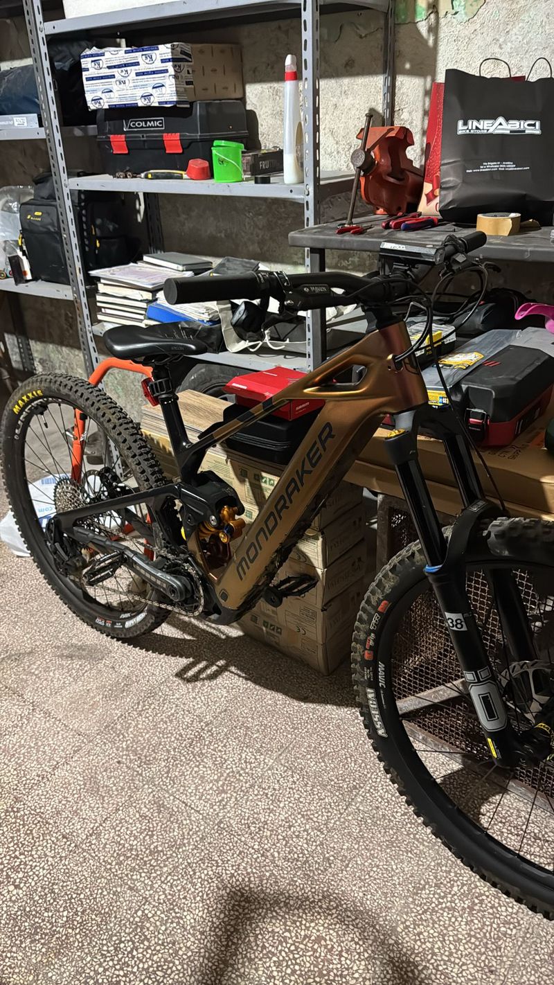 Used Mondraker CRAFTY CARBON XR 2025 2025 MTB
