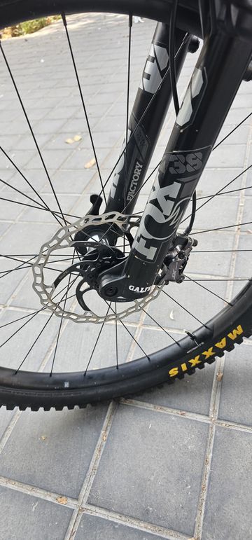 Używany Orbea Wild M10 2025 2025 Mountainbike — zdjęcie 4 z 8