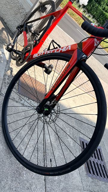 Gebrauchtes Bottecchia 8avio Revolution 2022 2022 Road & Gravel, Rot — Bild 4 von 10