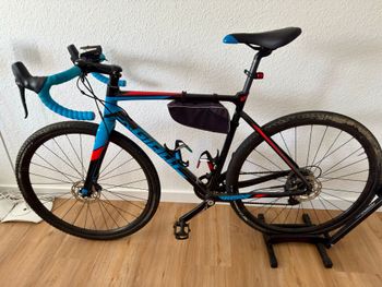 Tweedehands Giant Tcx SRAM Rival 2017 Racefiets & gravel