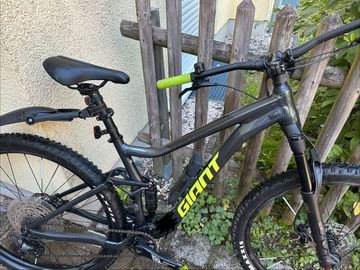 Tweedehands Giant Stance 2 2023 Mountainbike — afbeelding 1 van 3