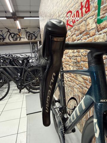 Tweedehands Scott Addict RC 40 2022 2022 Road & Gravel — afbeelding 8 van 12