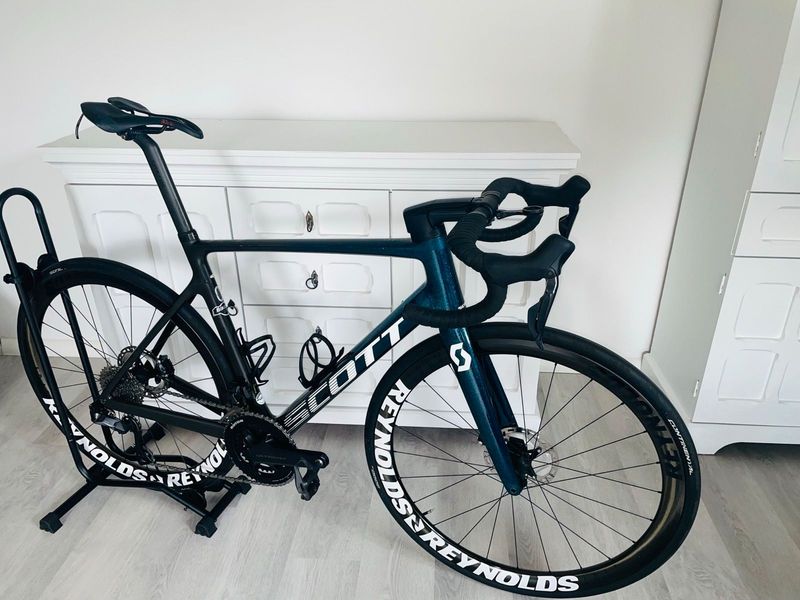 Käytetty Scott Addict Rc 40 2023 Road & Gravel