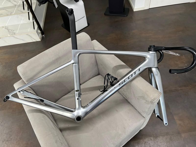 Brugt Scott Addict RC Ultimate HMX SL frame set 2026 Frameset 2026 Road & Gravel