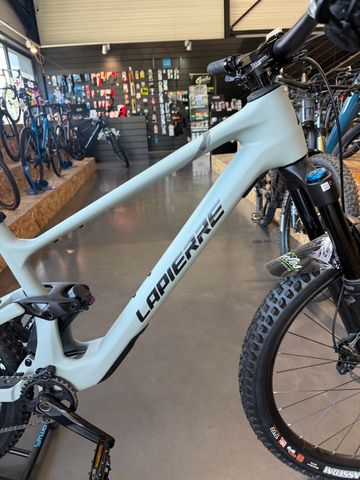 Použité Lapierre Zesty CF 6.9 2025 2025 Mountainbike — obrázek 3 z 3