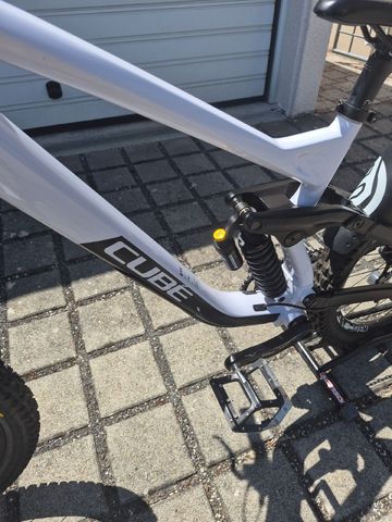 Used CUBE Two15 SRAM GX 2022 Mountainbike, White — image 8 of 14