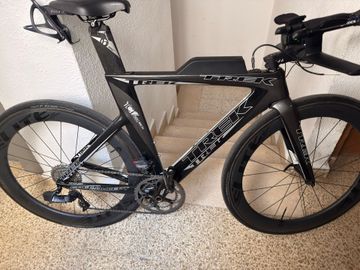 Used Trek Speed concept SRAM Force eTap AXS 2011 Road & Gravel, Black — image 2 of 3