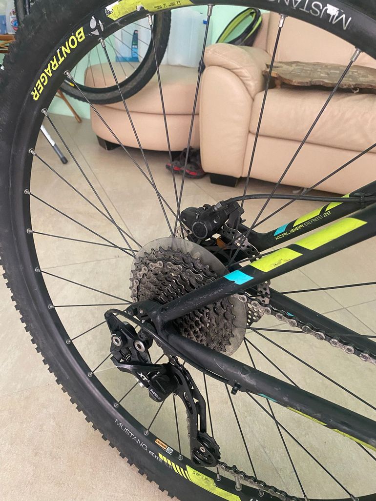 Gebrauchtes Trek X-Caliber 9 2017 2017 Mountainbike, Schwarz, 27.5, 29 — Bild 4 von 8