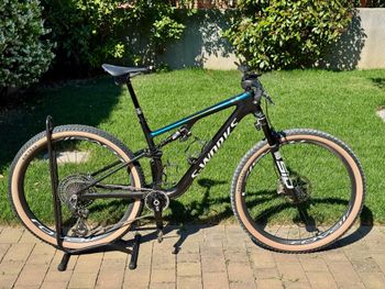 Käytetty Specialized S-Works Epic 8 - SRAM XX SL AXS, RockShox Ultimate Flight Attendant 2024 2024 MTB