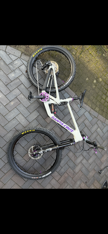 Used Santa Cruz Bronson Sram Eagle Transmission X0 2024 Mountainbike, White — image 2 of 16