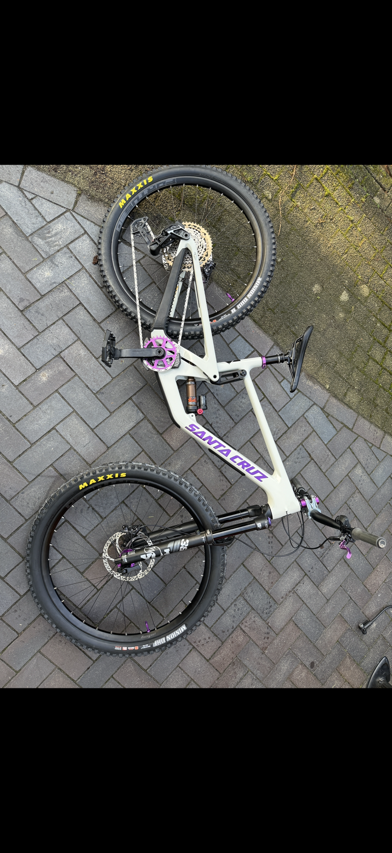 Used Santa Cruz Bronson Sram Eagle Transmission X0 2024 Mountainbike, White — image 2 of 16