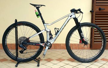 Używany Scott Spark RC 900 SL AXS 2021 2021 MTB
