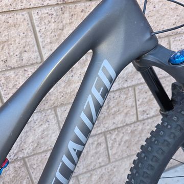 Used Specialized Stumpjumper Comp 2022 2022 Mountainbike, Black, 29 — image 54 of 72
