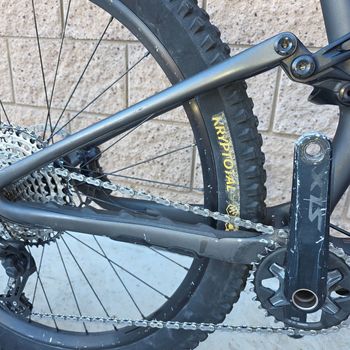 Used Specialized Stumpjumper Comp 2022 2022 Mountainbike, Black, 29 — image 61 of 72